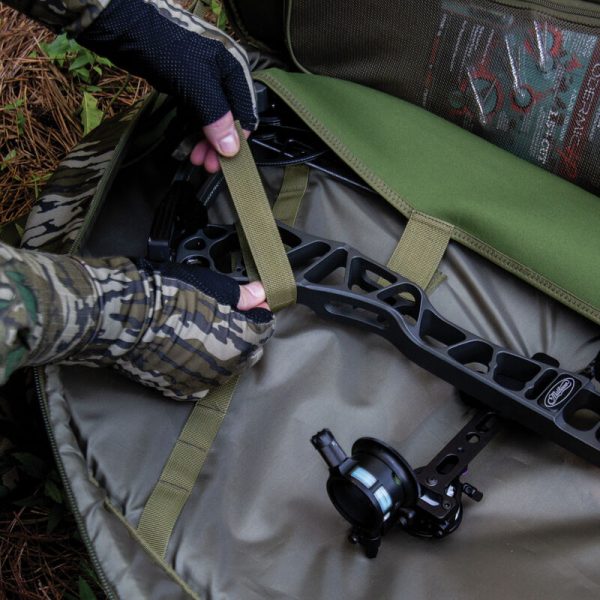 Mossy Oak Bow Bottomland Soft Bow Case - Image 7