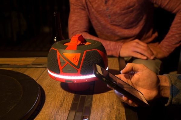 Wow-Sound Waterproof Bluetooth Speaker - Image 4