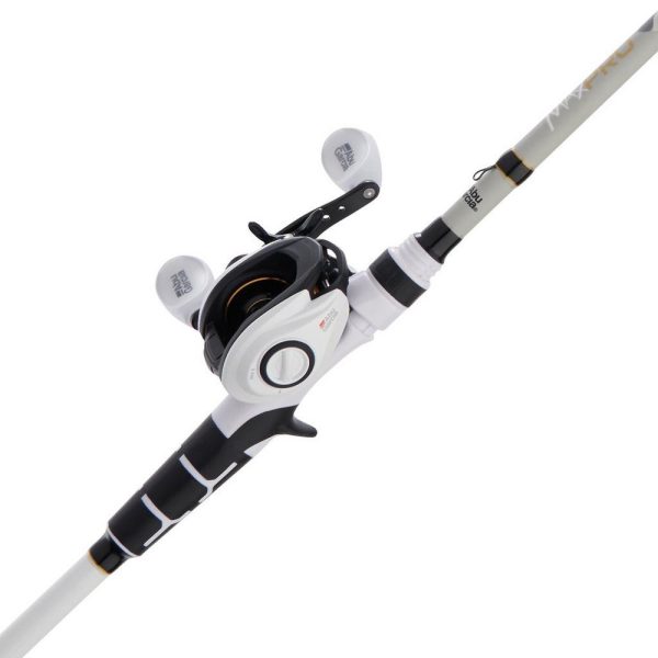 Max Pro Baitcast Combo - Medium Heavy, 7', Left - Image 2