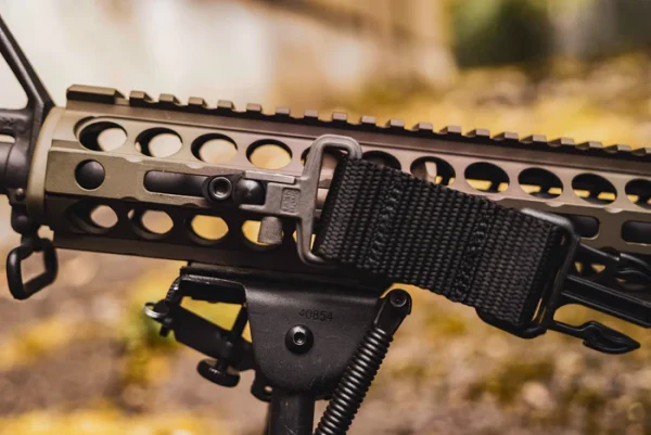 Flanged Stud Mount M-LOK™